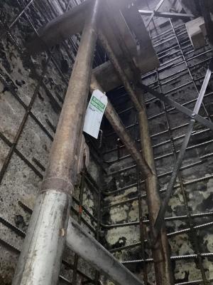 2.	inside chimney scaffolding+rebar